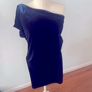 One shouldered velvet dress